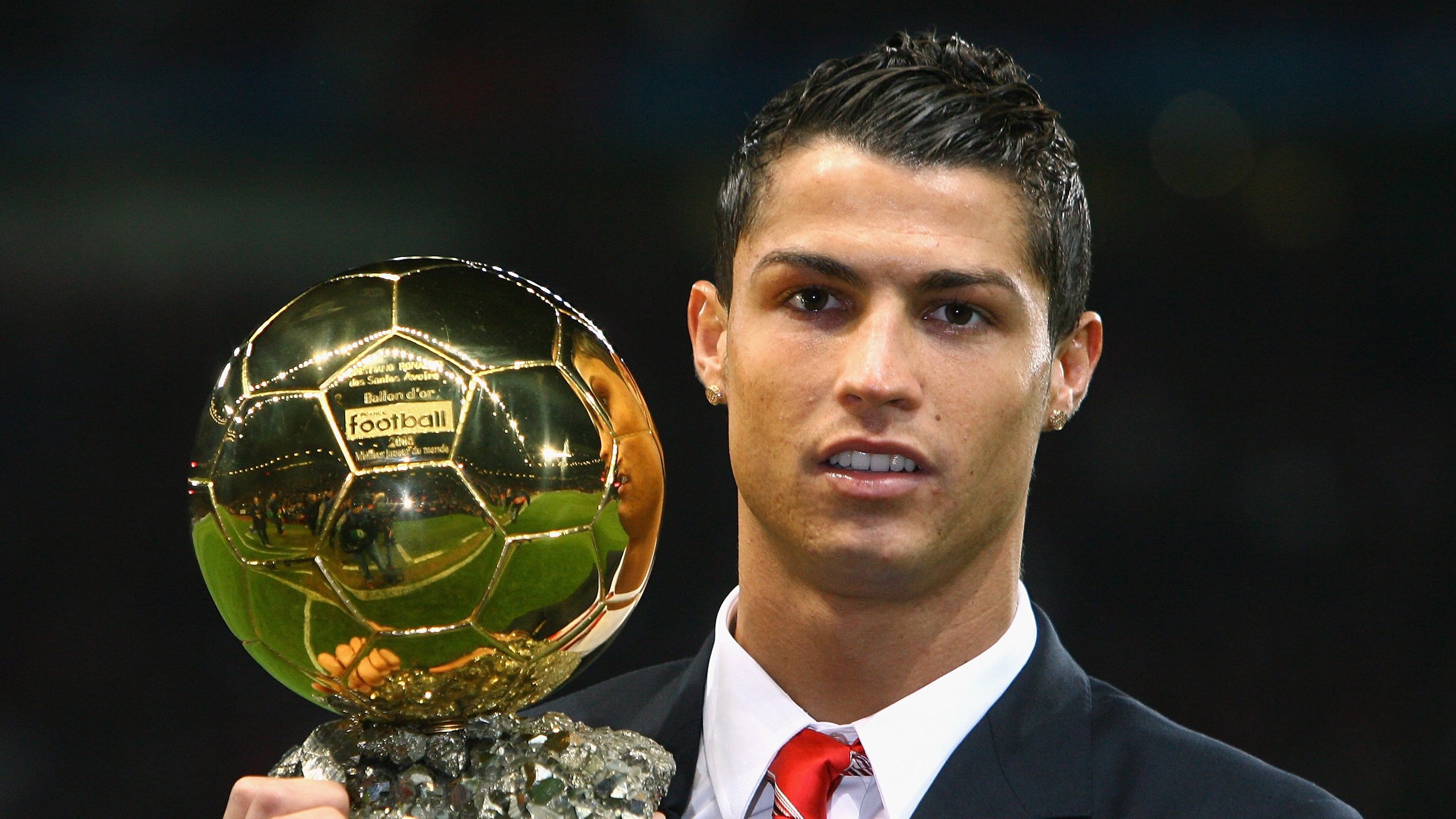 世界杯:八强阿根廷与荷兰冲突不断 裁判出示黄牌达创纪录数量