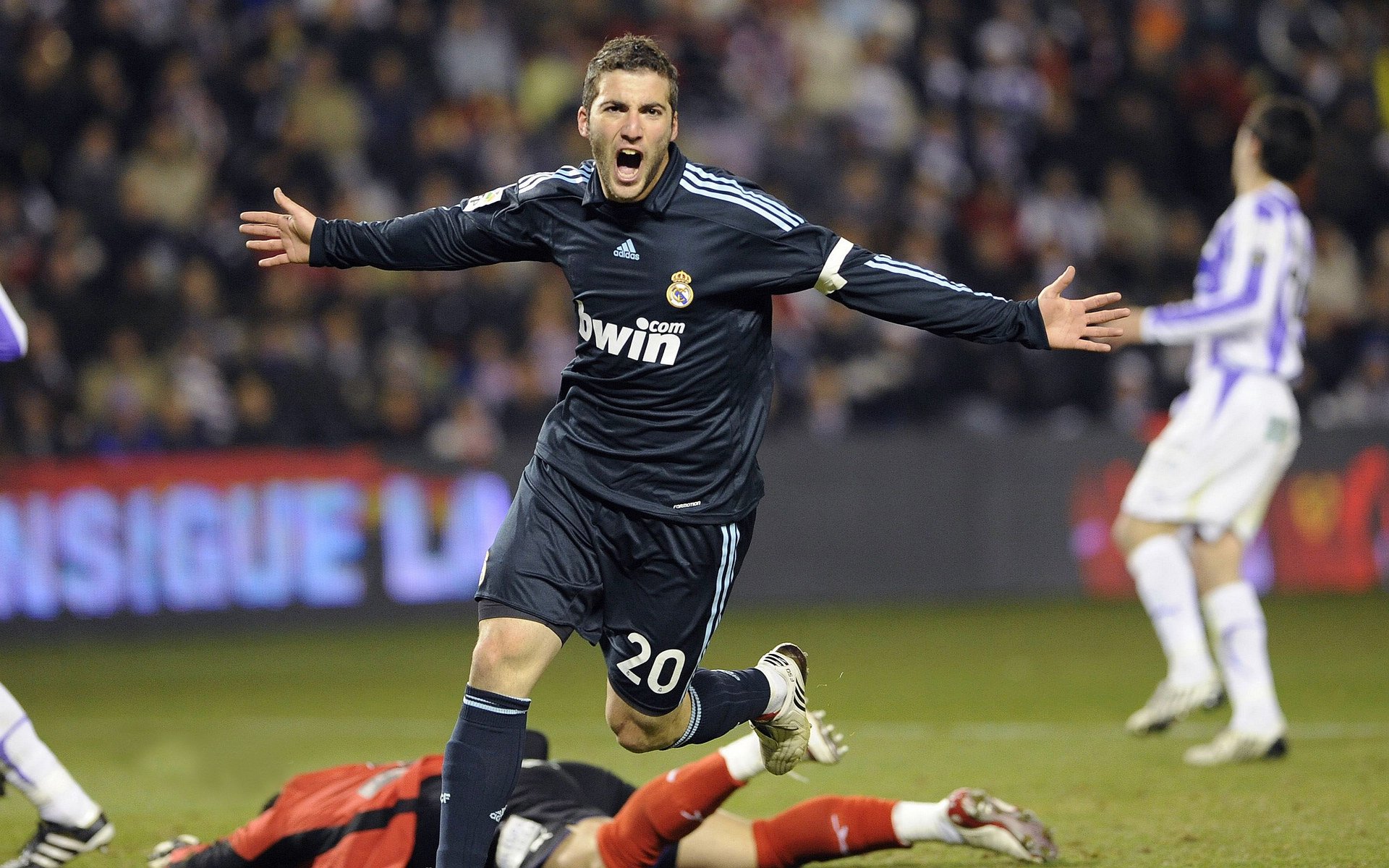 足球传奇再次诞生